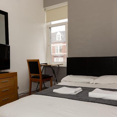 Alexander Apartments Rooms 2 South Shields Bagian luar foto
