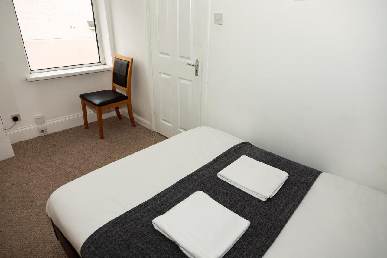 Alexander Apartments Rooms 2 South Shields Bagian luar foto
