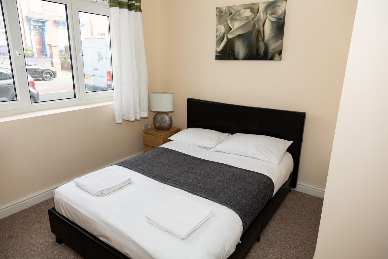 Alexander Apartments Rooms 2 South Shields Bagian luar foto
