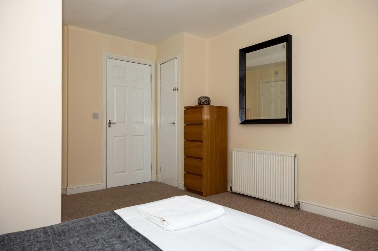 Alexander Apartments Rooms 2 South Shields Bagian luar foto